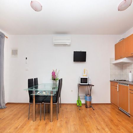 Apartments Barbara Brsec Bilik gambar