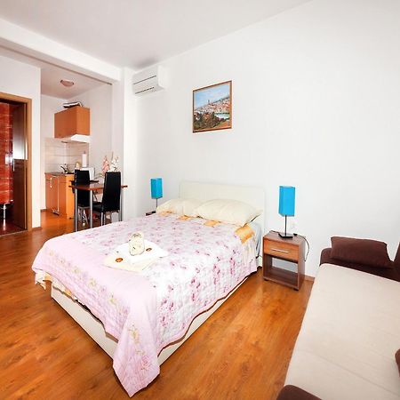 Apartments Barbara Brsec Bilik gambar